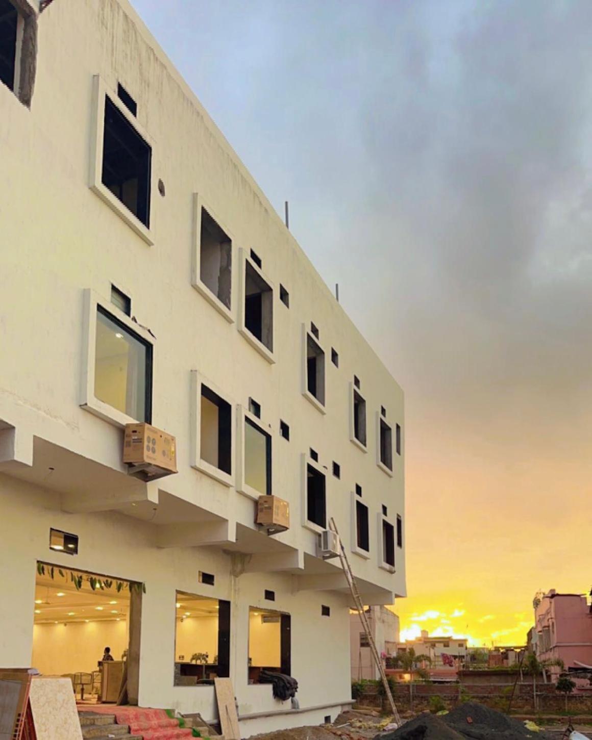 Hotel Dc Signature Dzsabalpur Kültér fotó